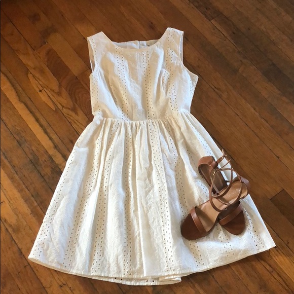 Adorable Lauren Conrad dress - Picture 1 of 5